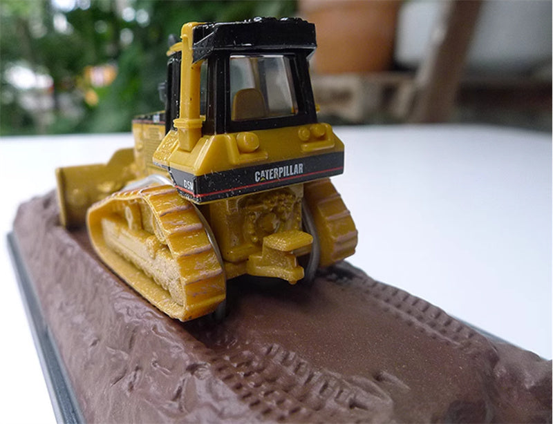 Norscot Cat D5M Track-Type Tractor Limited Edition Old version 1:87 Truck Pre-built Model