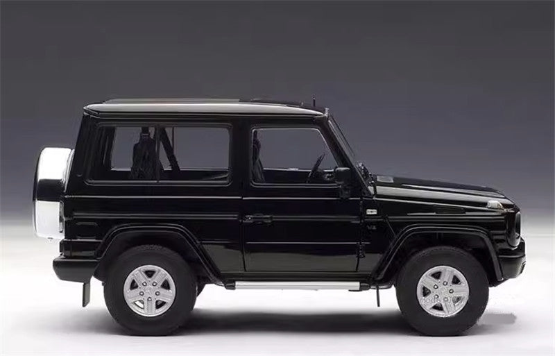 Autoart Mercedes Benz G 500 1998 black 1/18 DIECAST CAR