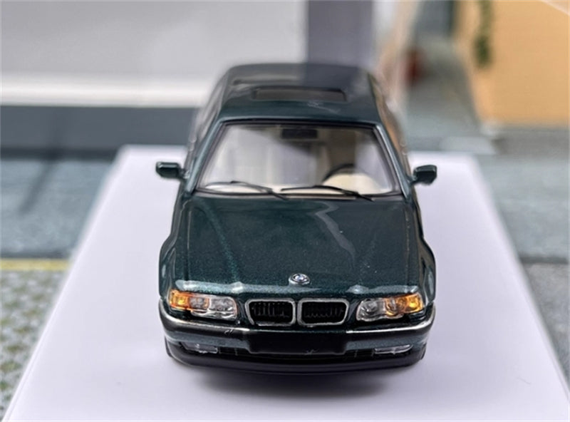 1:64 BMW E38 7 Series L7 98-01 British Racing Green DCM DIECAST Limited Edition 499pcs ONLY Model