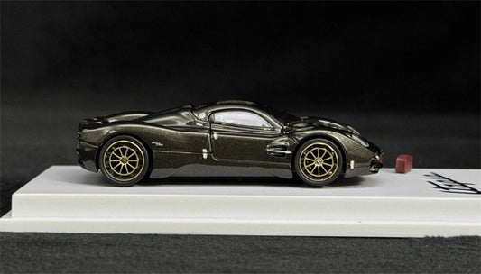 CM Model Pagani Utopia All Carbon Black 1:64 Car Pre-built Model view2