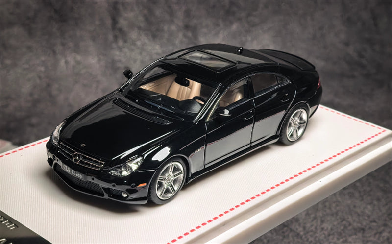 Focal Horizon Mercedes BENZ CLS63 AMG first generation C219 glossy black Limited Edition 699PCS ONLY 1:64 Car Pre-built Model view1