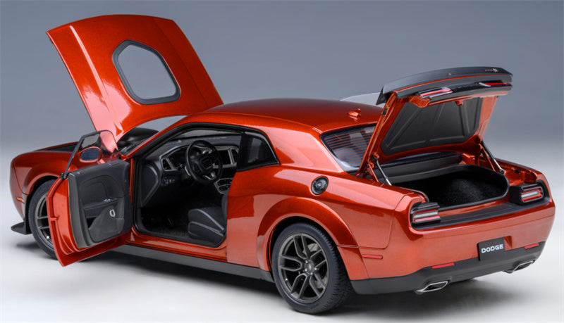 AUTOART Dodge Challenger R/T Scat Pack Widebody 2022 1:18 Car Pre-built Model view7