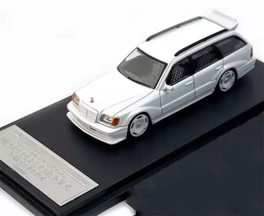 Mortal Mercedes Benz E-Class E300 station wagon S124 White HEC Exhibition Edition Limited Edition 1:64 Car Pre-built Model view1
