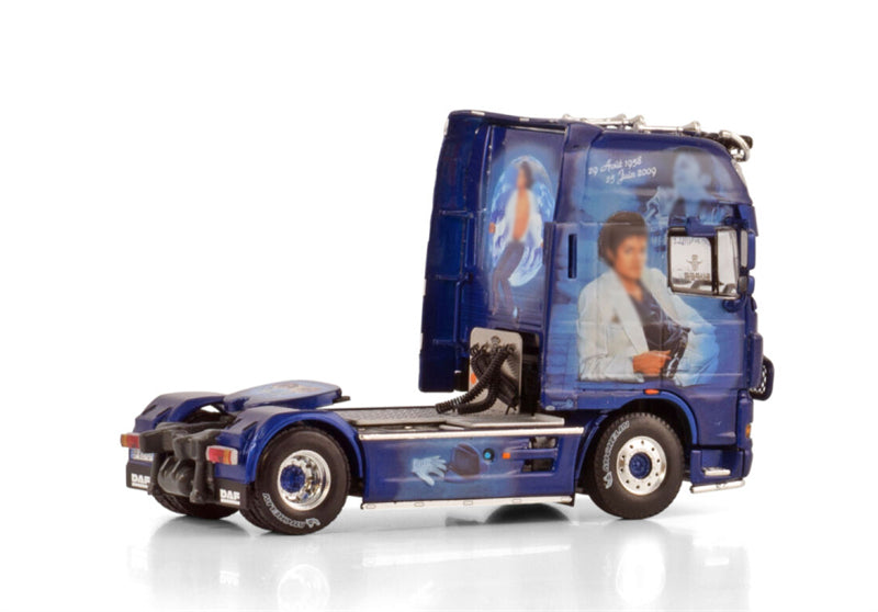 WSI DAF XF 105 SUPER SPACE CAB 4X2 Transports T.M.G 1:50 Truck Pre-built Model