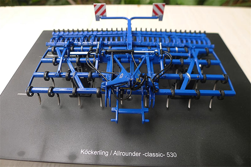 Universal Hobbies Germany Kockerling Allrounder Classic 530 Agricultural tractor tool Blue 1:32 ACCESSORIES Pre-built Model