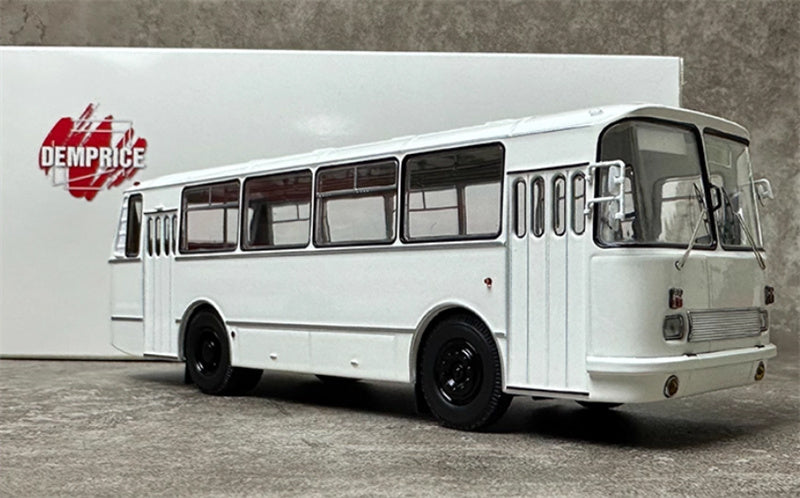 DEMPRICE Russian 695 Bus white 1:43 Bus Pre-built Model view3