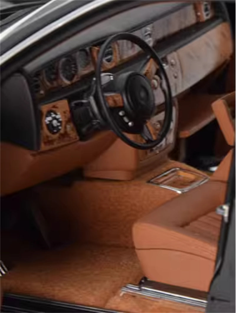 KYOSHO Rolls Royce Phantom Extended Edition Black Gold waistline Gold emblem Brown interior 1:18 Car Pre-built Model view7