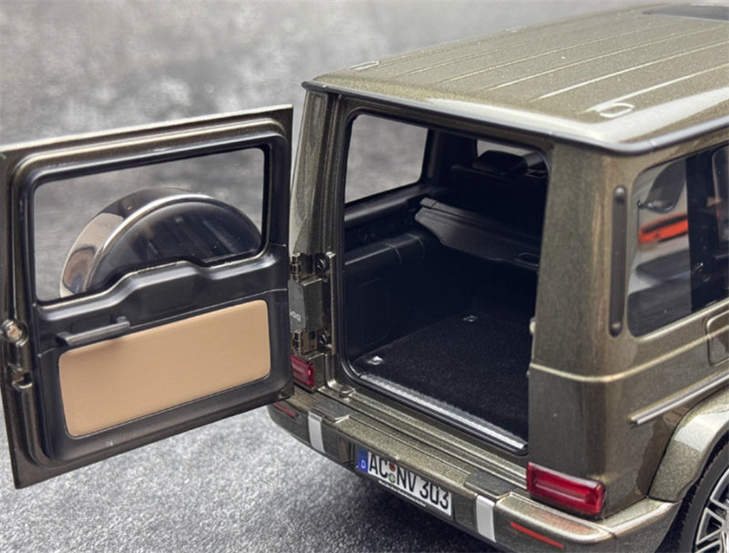 NOREV 2024 Mercedes Benz G500 G-Class off-road olive drab 1:18 Car Pre-built Model view2