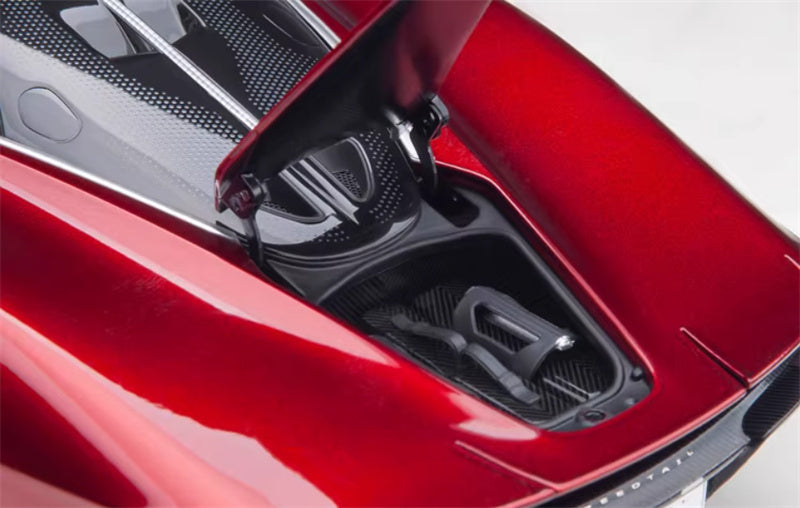 AUTOART McLaren Speedtail supercar burgundy 1:18 Car Pre-built Model view10
