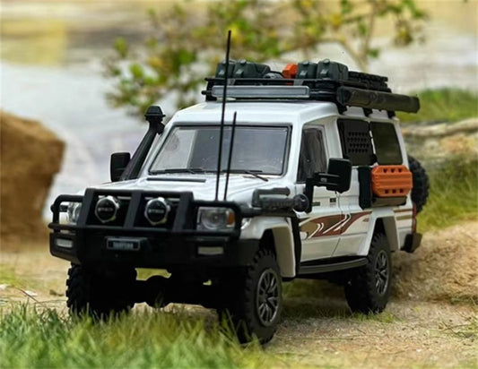 Autobots Models Toyota Land Cruiser LC78 J70 Off road modified version of personnel carrier White embossed version 1:64 Truck Pre-built Model view1