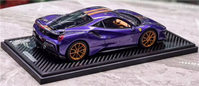 BBR MODELS Ferrari 488 Pista Viola AI Humad Hardtop Hong Kong Purple Gold Stripe Gold wheels Carbon fiber base Limited Edition 30PCS ONLY 1:18 Car Pre-built Model view3