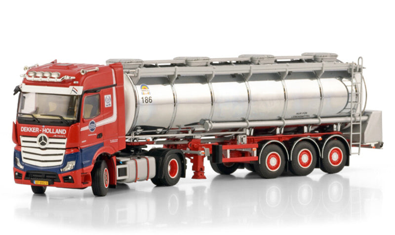 WSI  ACTROS MP5 BIG SPACE 4X2 CHROME TANK TRAILER - 3 AXLE Dekker Tanktransport BV 1:50 Truck Pre-built Model
