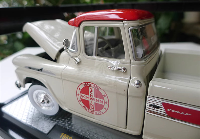 M2 Machines 1958  Chevrolet  Apache  Cameo  R105  Schwinn 1:24 Truck Pre-assembled Model Display
