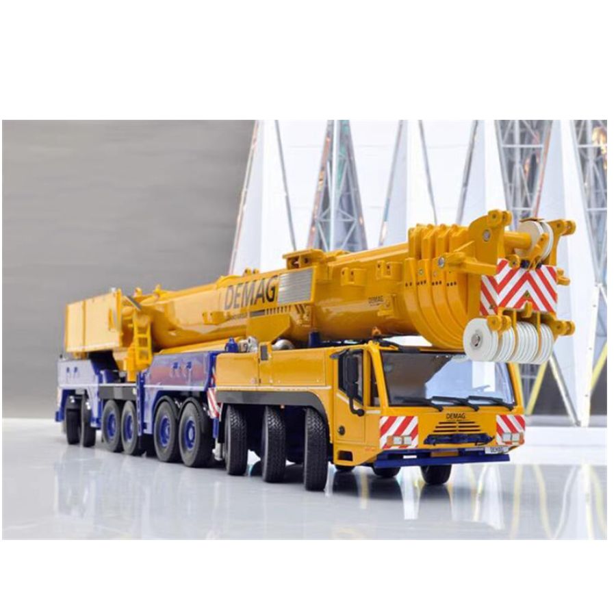 IMC  DEMAG AC 700-9 Full road telescopic boom crane Collectors Edition 1:50 KIT Truck Lorry Limited Edition
