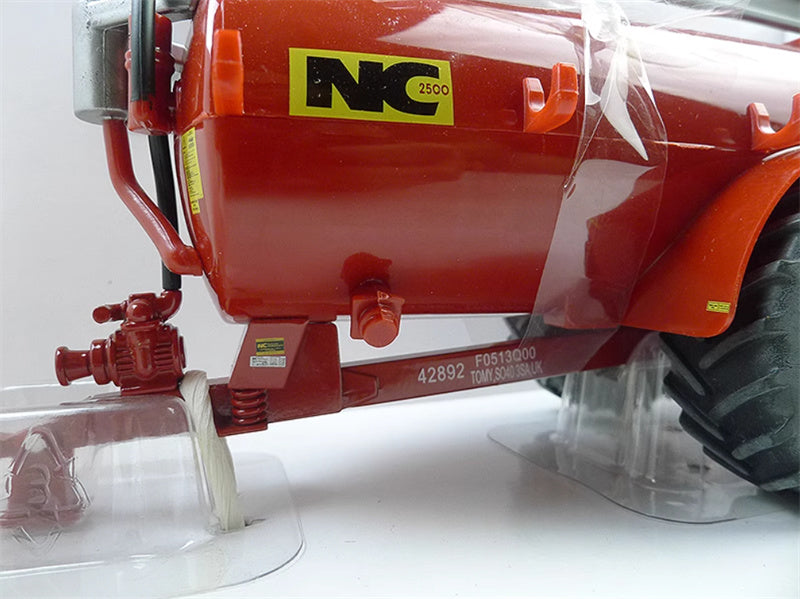 ERTL NC Slurry Ferry Tanker Red 1:32 Truck Accessories Pre-built Model