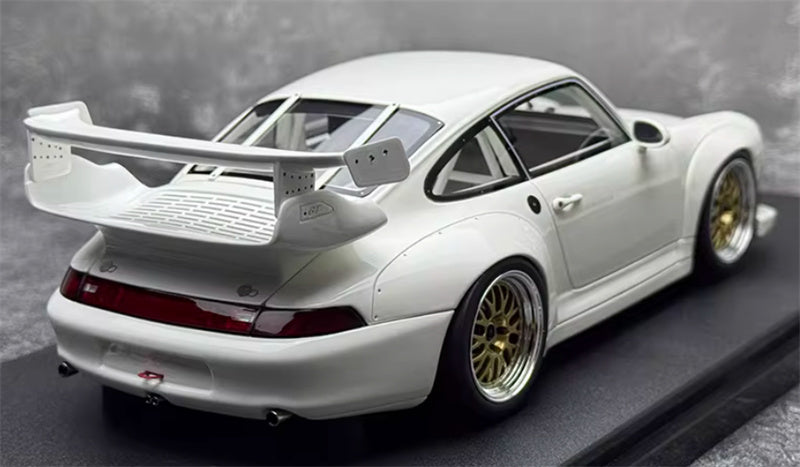 1:18 PORSCHE 911 (993) GT2 EVO COUPE 1995 White  GT SPIRIT Limited Edition Resin Car Model