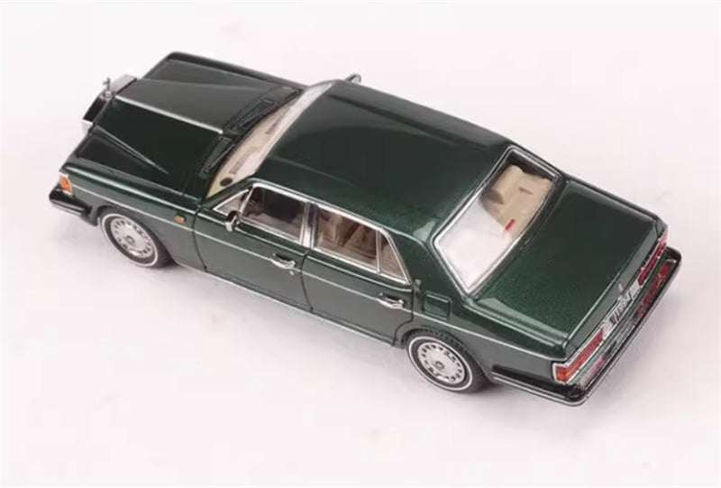 GFCC 1994 Rolls Royce Silver Spur III British Green White waistline Limited Edition LHD 1:64 car Pre-built Model view3