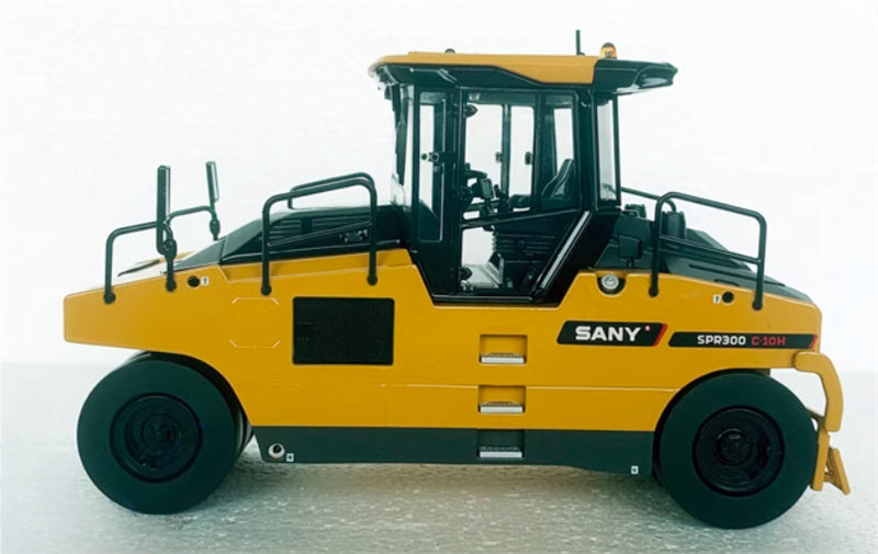 SANY SPR300C Tire Roller 1:35 Truck Pre-built Model