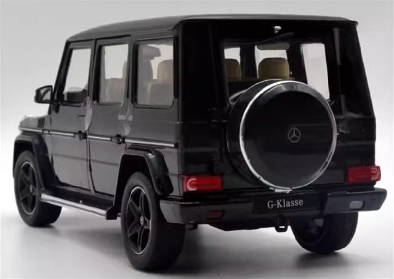 iScale Mercedes Benz G500 G-KLASSE off-road black 1:18 Car Pre-built Model view7