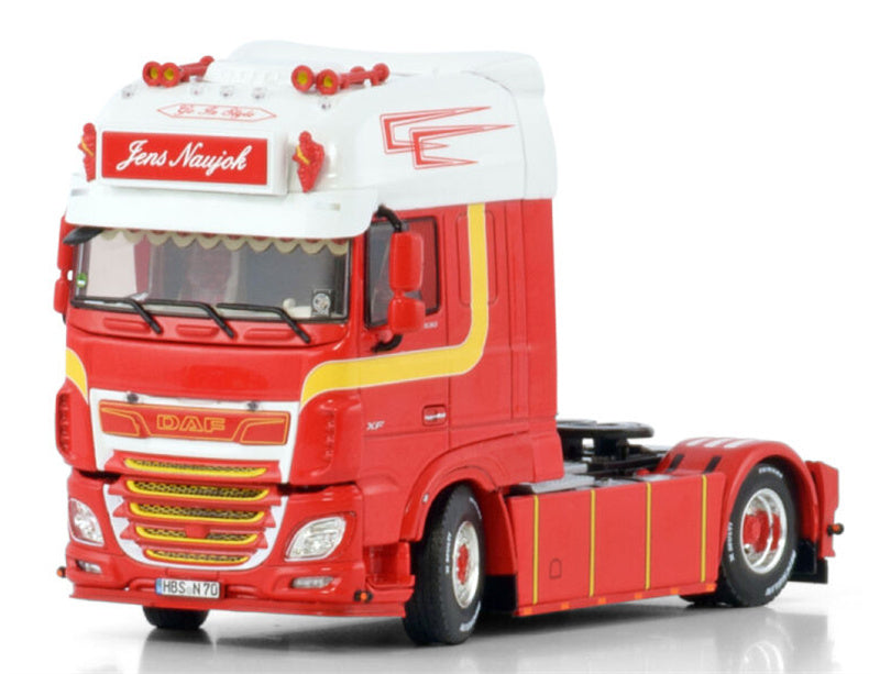 WSI DAF XF SUPER SPACE CAB MY2017 Michael / Naujok 1:50 Truck Pre-built Model
