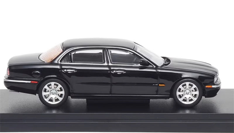 Almost Real Jaguar XJ6 X350 Black 1:64 Car Pre-built Airliner Model Display view3