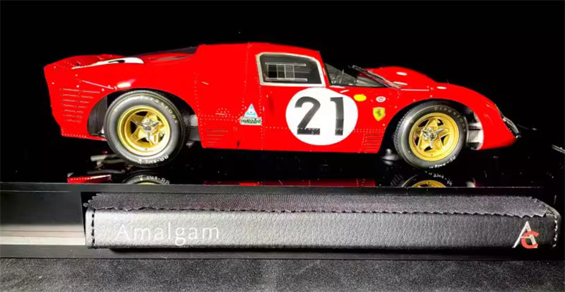 1:18 Ferrari 330p4 330 1967 red Amalgam Le Mans #21 Resin Car Model view4