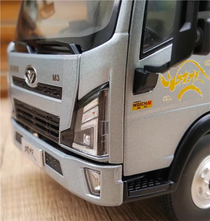 Sinotruk HOMAN M3 Light Truck grey 1:24 Truck Pre-built Model