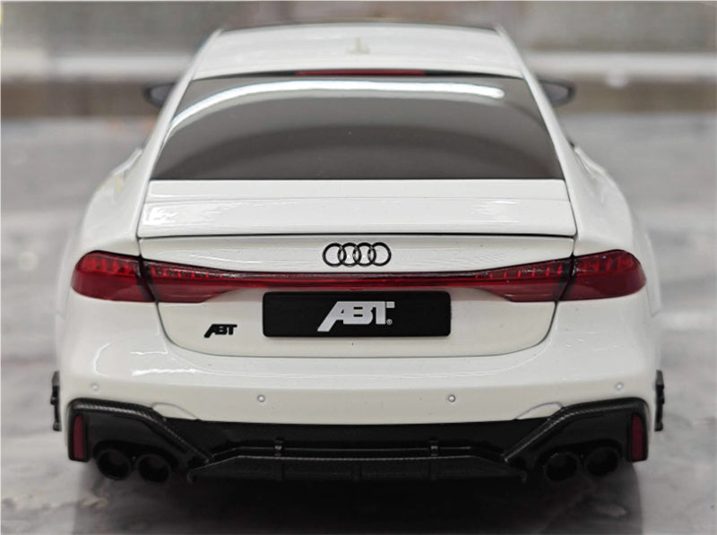 KengFai 2021 Audi RS7 C8 Sportback Pearlescent white ABT 1:18 Car Pre-built Model