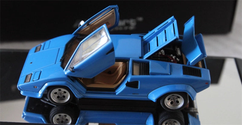 AUTOART LAMBORGHINI COUNTACH LP5000S Bule fully open 1:43 Car Pre-built Model view7