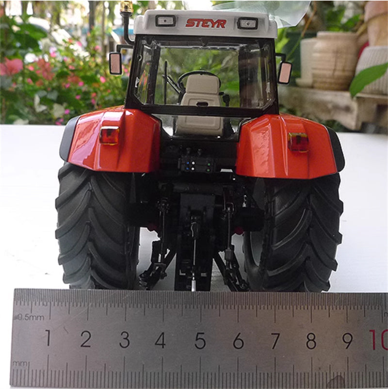 Marge Models Steyr tractor 9145 Red 1:32 Truck Pre-built Model