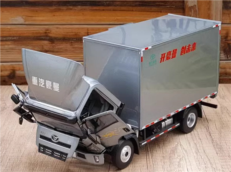 Sinotruk HOMAN M3 Light Truck grey 1:24 Truck Pre-built Model