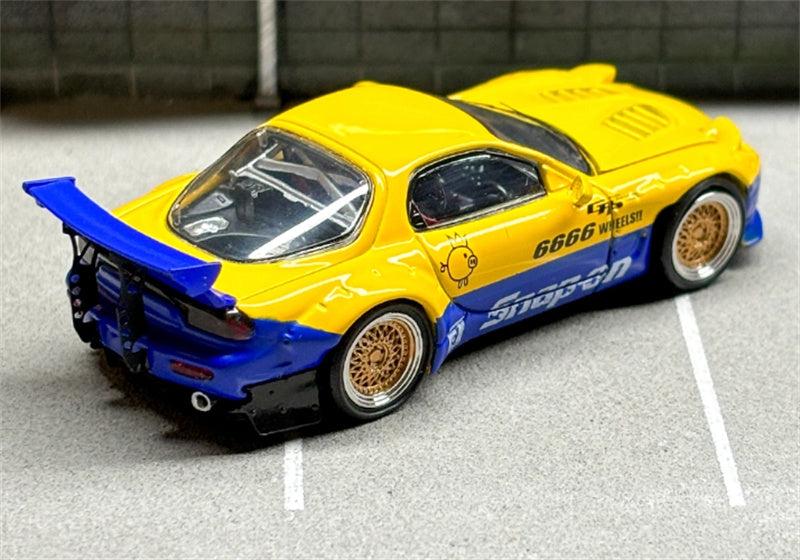 Master Mazda RX-7 FC3S Rocket Runny Pandem Blue yellow double spelling Limited Edition 1:64 Car Pre-built Airliner Model Display view3