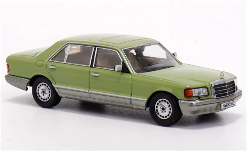 Master Mercedes Benz 560SEL W126 Metal green regular version 1:64 Car Pre-built Airliner Model Display view4