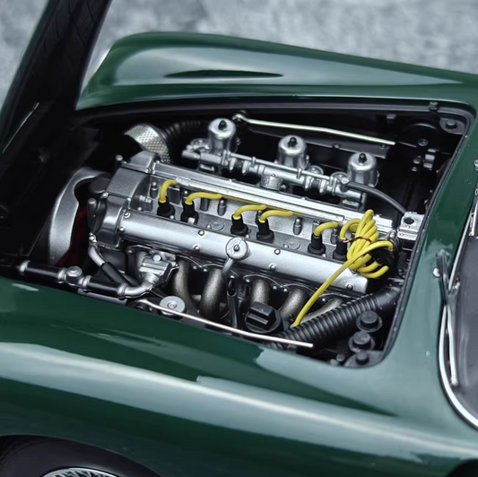 AUTOART Aston Martin DB5 Green 1:18 Car Pre-built Model view2