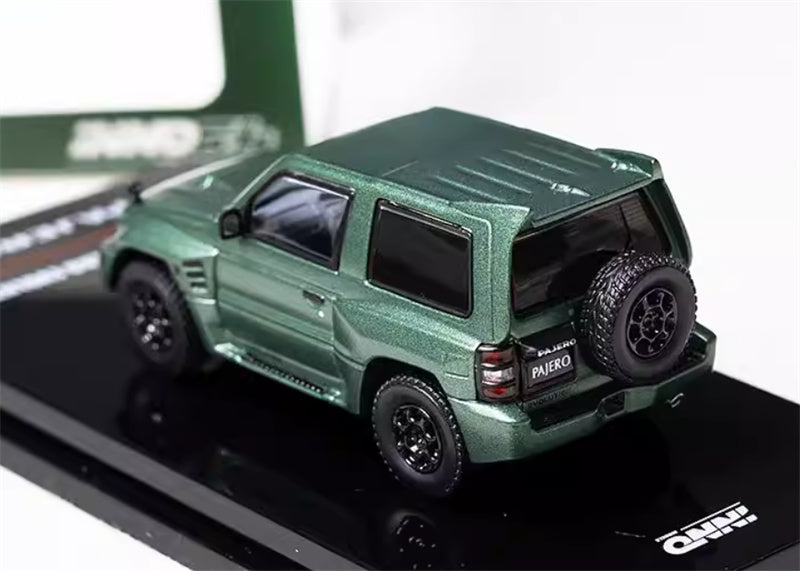 INNO64 Mitsubishi Pajero EVOLUTION Spare Tire Edition Green 1:64 car Pre-built Model view9