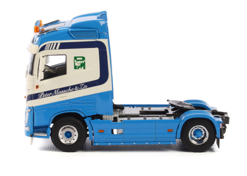 WSI  VOLVO GLOBETROTTER 4x2 Peter Mussche 1:50 Truck Pre-built Model