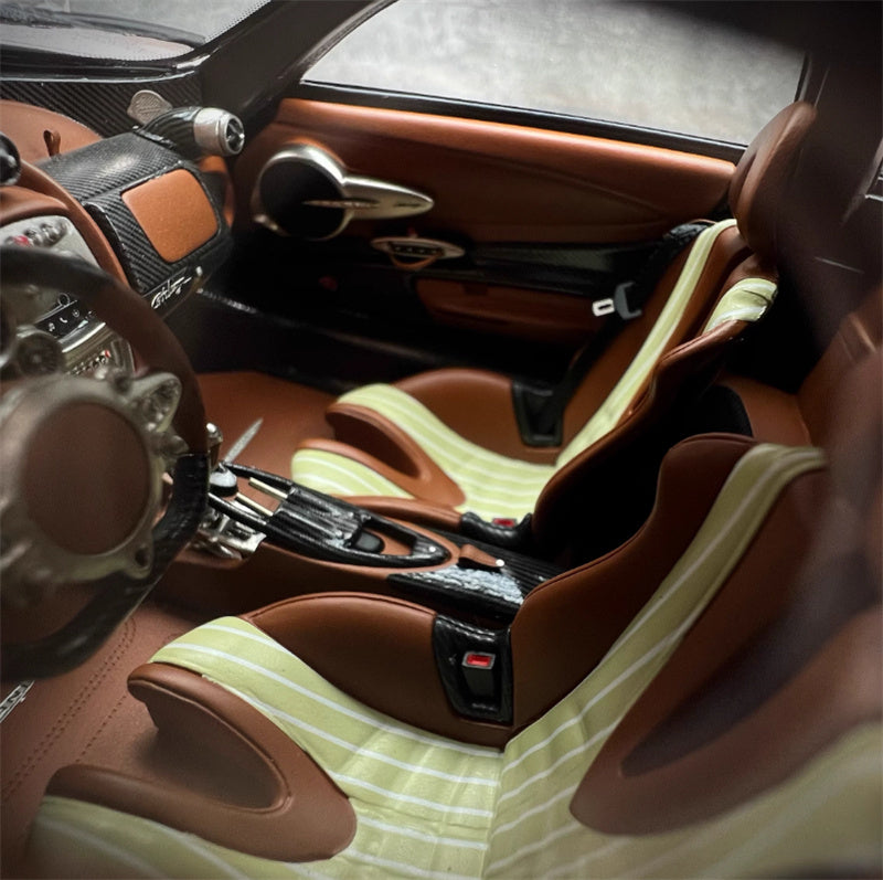 BBR MODELS PAGANI HUAYRA CODALUNGA IRIDESCENT BRONZO AYMARA Leather base Limited Edition 200PCS ONLY 1:18 Car Pre-built Model view3
