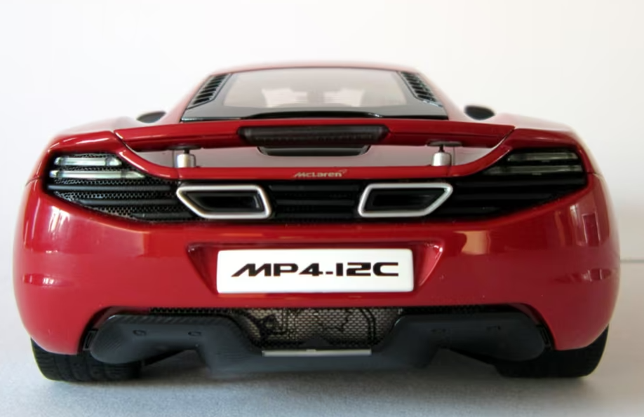 AUTOART McLaren MP4-12C Red 1:18 Car Pre-built Model view5