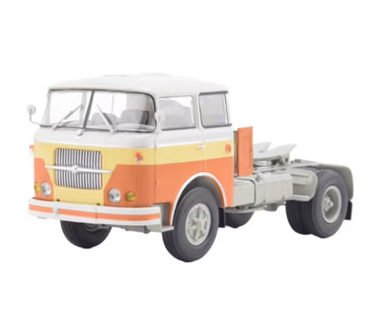 Modimio Skoda 706-RTTN tractor 1:43 Truck Pre-built Airliner Model Display view1