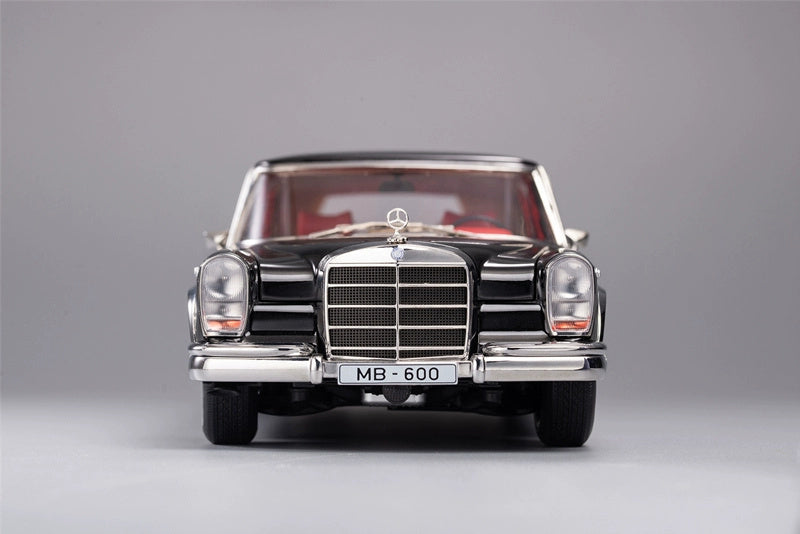 KengFai Mercedes Benz S600 Pullman Classic Car Pearlescent black 1:18 DIECAST CAR