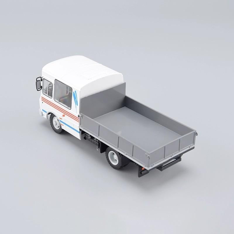 1:43   PAZ-3205-30K 4x4 Modimio   ABS Model