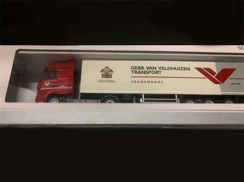 1:87 Mercedes-Benz Gebr. Van Veldhuizen Transport Arocs MP4 Big Space 4x2+ Boxtrailer 3 Axle WSI   Diecast Model