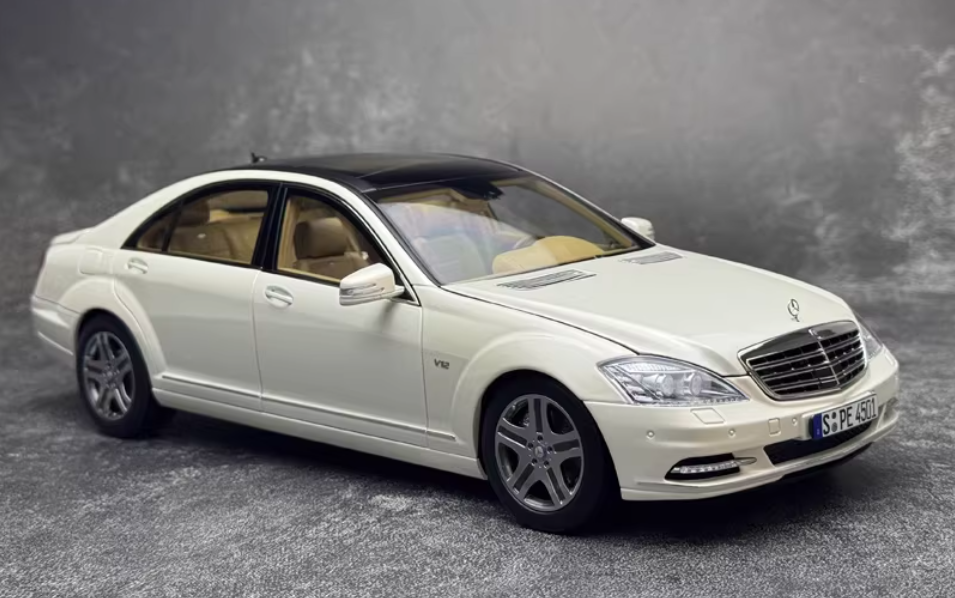1:18 Mercedes-Benz S600L AMG W221  Diamond White  MOTORHELIX LTD 499PCS ONLY DIECAST car Model