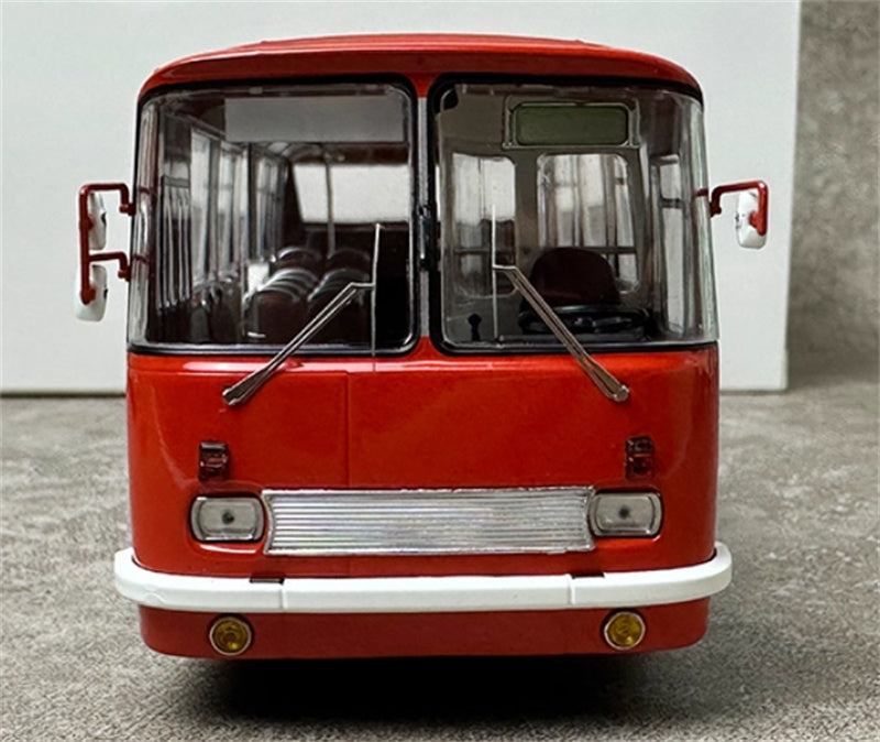 DEMPRICE Russian 695 Bus red 1:43 Bus Pre-built Model view6