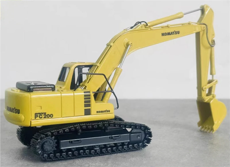 KOMATSU PC200-6 Hydraulic Excavator Classic Collection Edition 1:50 Truck Pre-built Model