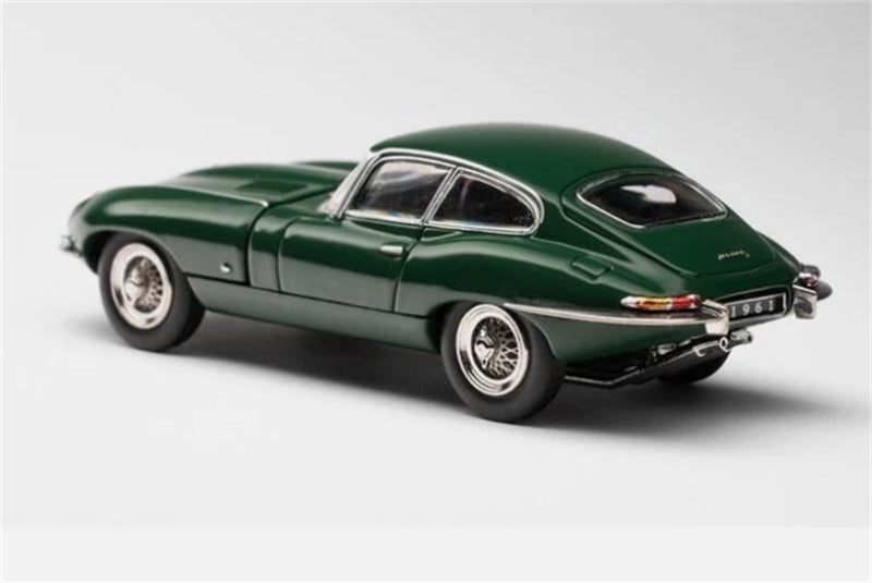 GFCC 1961 Jaguar E-Type Coupe hardtop version British Green Limited Edition 499PCS ONLY RHD 1:64 car Pre-built Model view5