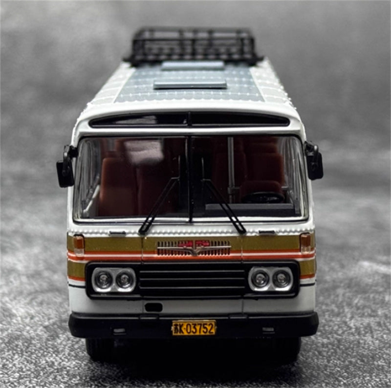 AUTO-GLIMPSE Yaxing JT663 long-distance With luggage rack bus orange 1:64 Bus Pre-built Model view9