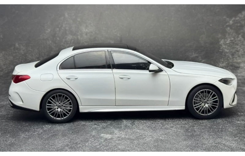 1:18 Mercedes-Benz C-Class C260 2025 NZG Pearlescent White Diecast Model view6