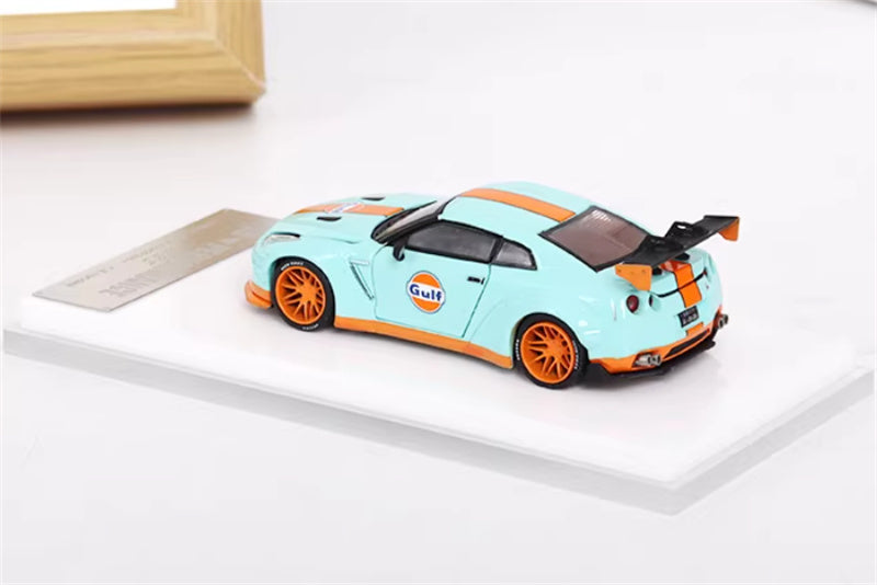 Oldtime Model Nissan GTR R35 LB PERFORMANCE wide body modification GULF 1:64 Car Pre-built Airliner Model Display view5