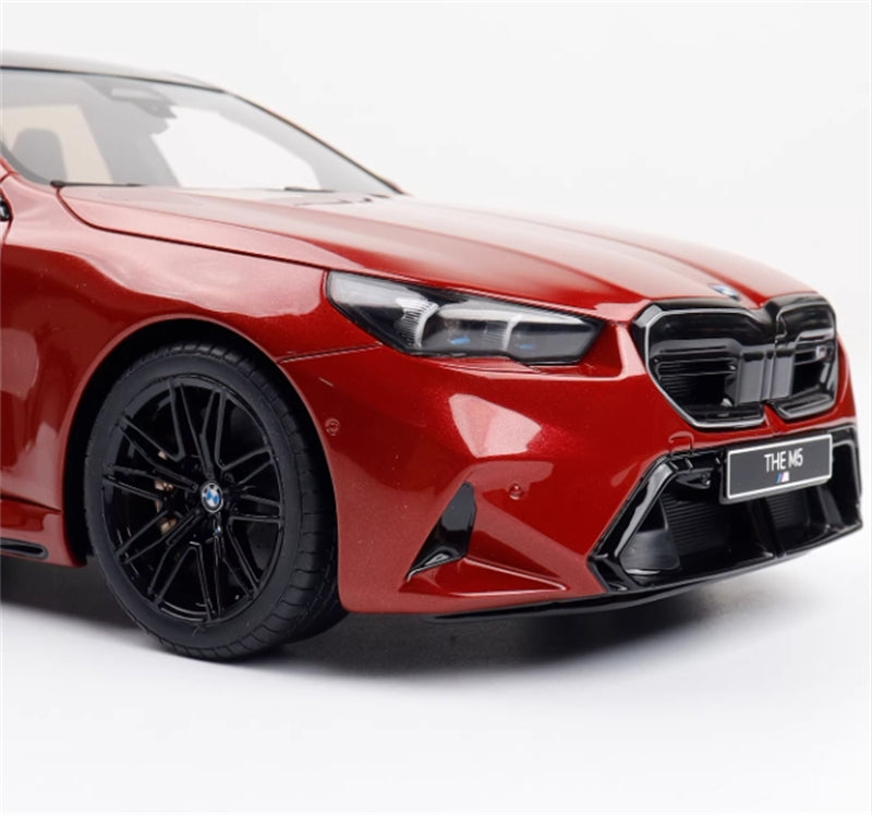 1:18 BMW M5 Touring  Fire Red GT SPIRIT Limited Edition 1400PCS ONLY Resin Model